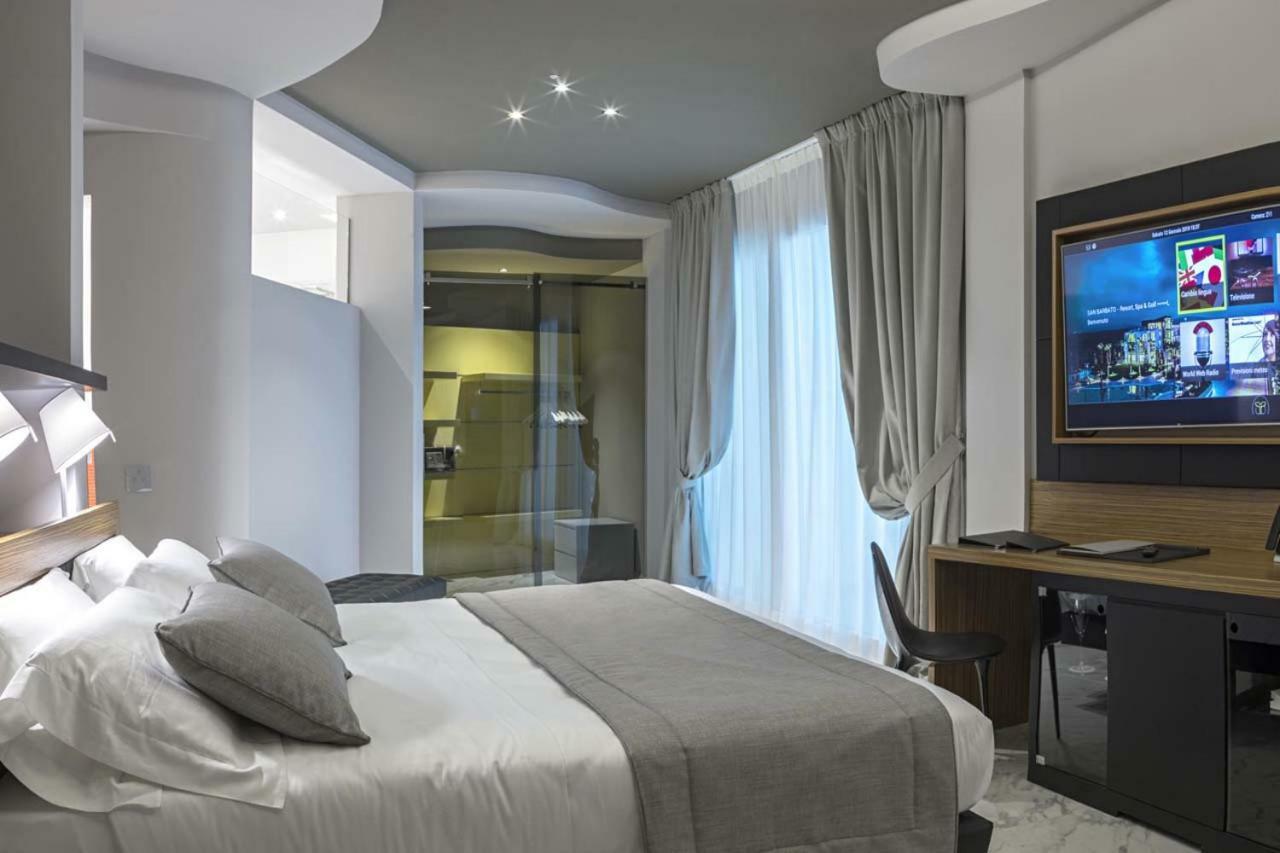 Borgo San Barbato Resort Spa & Golf 拉韦洛 外观 照片